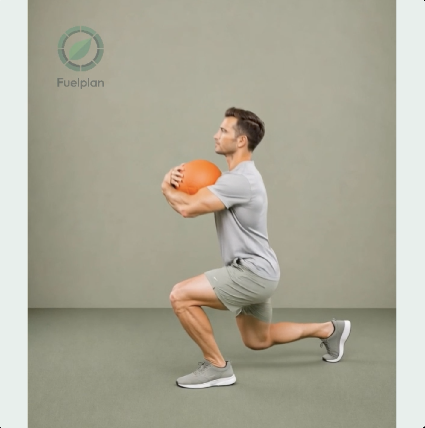 Medicine Ball Reverse Lunge demonstration